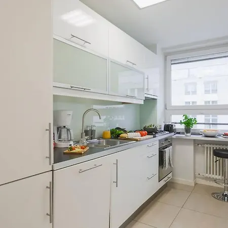 Great 2 Bdr Apartment, Prestigious Location In The Center Of Warsaw. * Warsaw