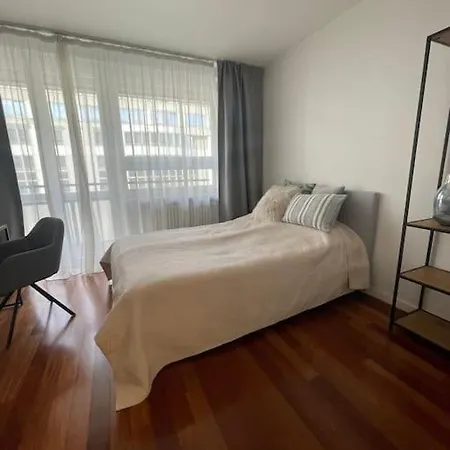 Great 2 Bdr Apartment, Prestigious Location In The Center Of Warsaw. Apartment