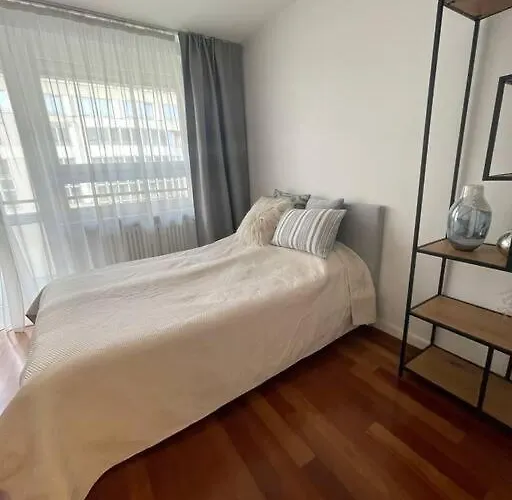 Great 2 Bdr Apartment, Prestigious Location In The Center Of Warsaw. Apartment *