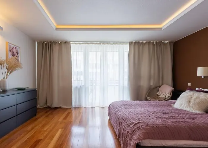 Great 2 Bdr Apartment, Prestigious Location In The Center Of Warsaw. Warsaw