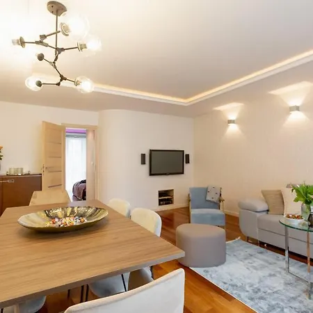 아파트 Great 2 Bdr Apartment, Prestigious Location In The Center Of Warsaw. 바르샤바