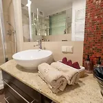 Great 2 Bdr Apartment, Prestigious Location In The Center Of Warsaw.